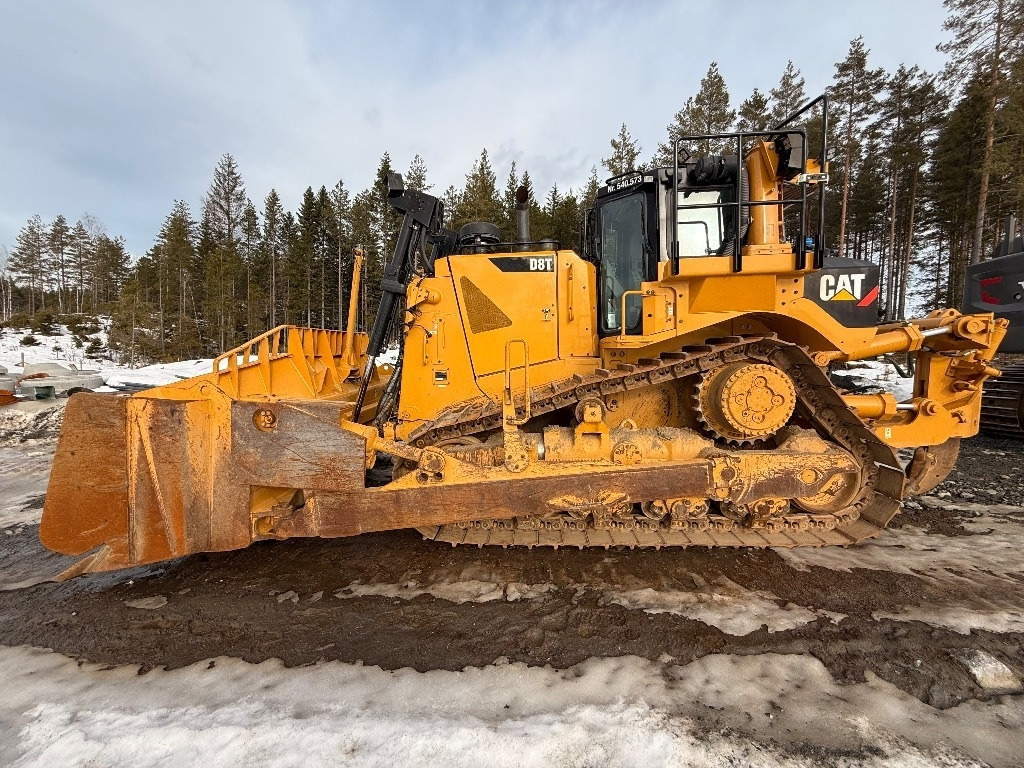 CAT D8T - Bulldozer: das Bild 1 CAT D8T - Bulldozer: das Bild 1
