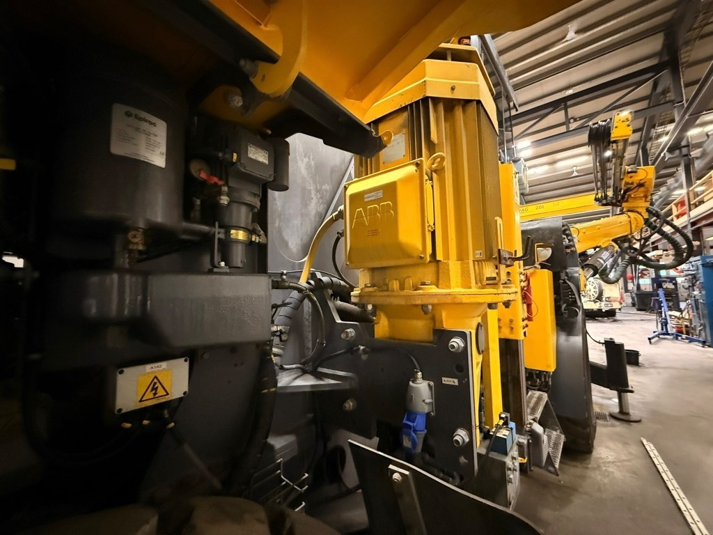 Bohrgerät Epiroc E2C: das Bild 18 Bohrgerät Epiroc E2C: das Bild 18