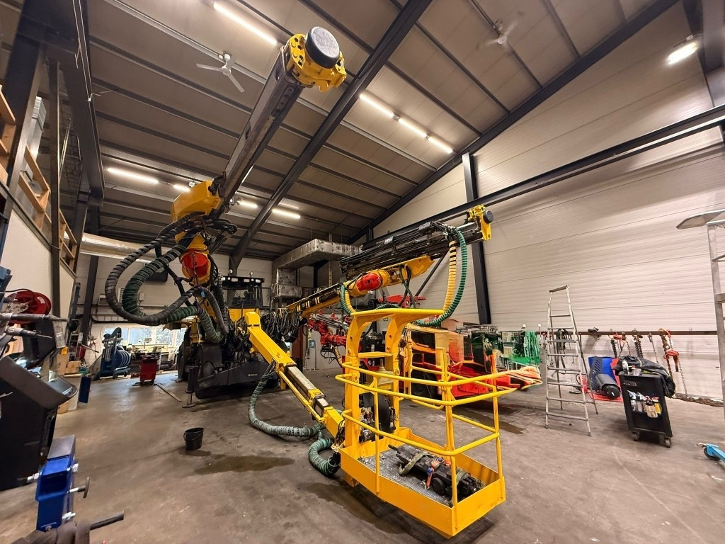 Bohrgerät Epiroc E2C: das Bild 29 Bohrgerät Epiroc E2C: das Bild 29