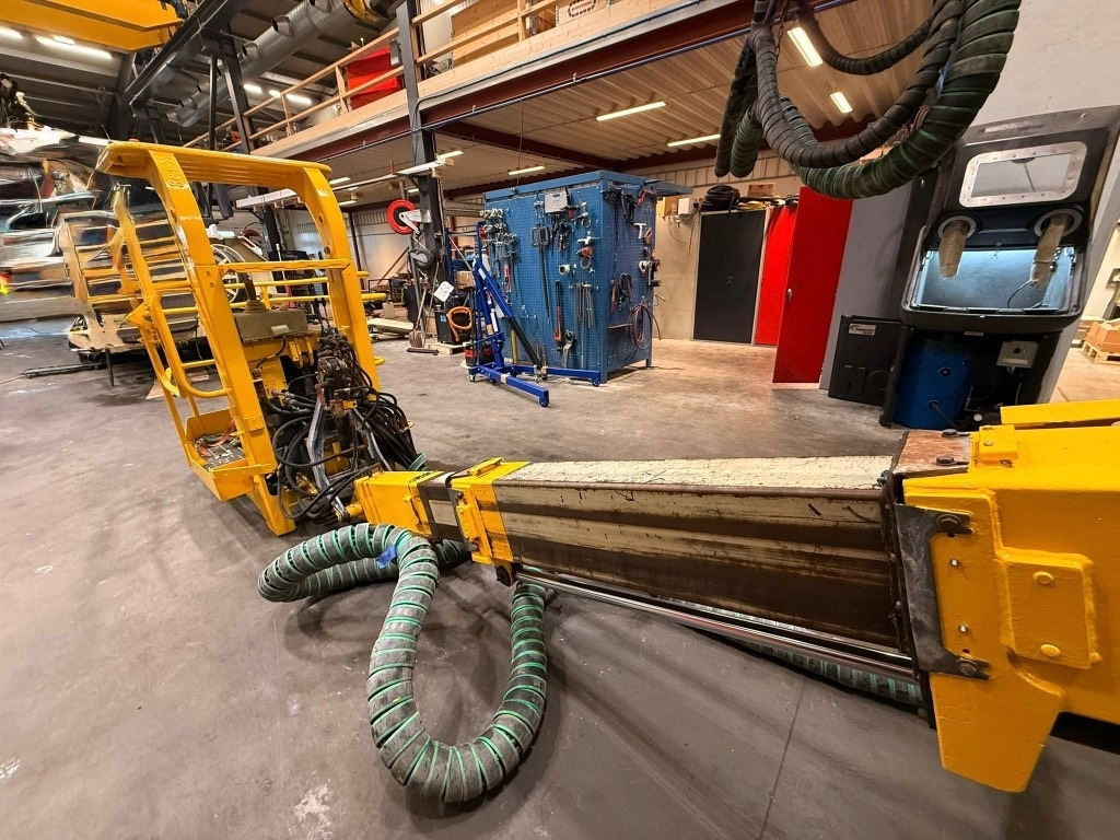 Bohrgerät Epiroc E2C: das Bild 25 Bohrgerät Epiroc E2C: das Bild 25