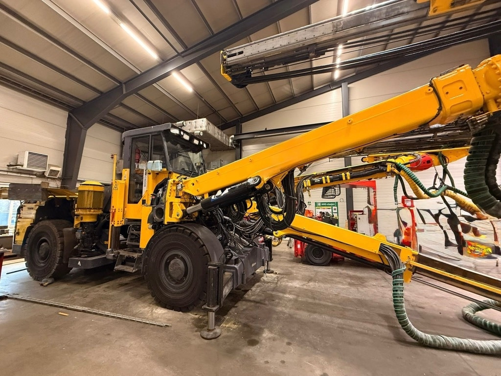 Bohrgerät Epiroc E2C: das Bild 43 Bohrgerät Epiroc E2C: das Bild 43