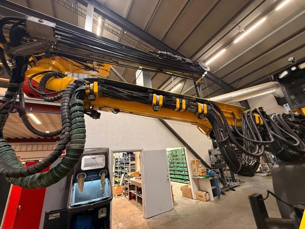 Bohrgerät Epiroc E2C: das Bild 39 Bohrgerät Epiroc E2C: das Bild 39