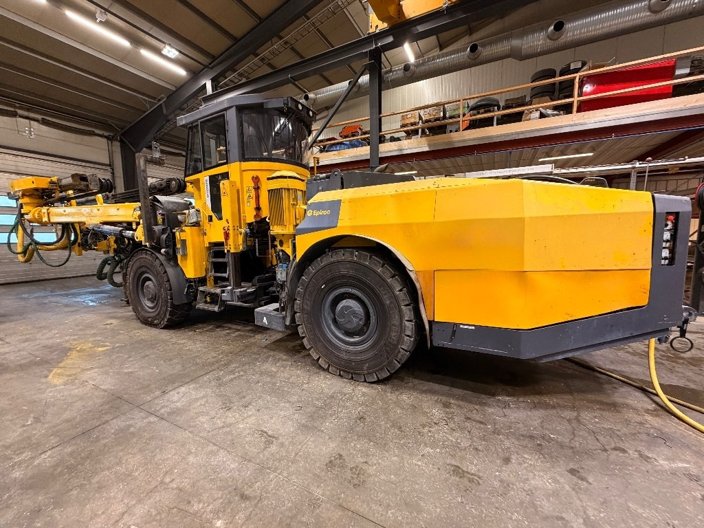 Bohrgerät Epiroc E2C: das Bild 13 Bohrgerät Epiroc E2C: das Bild 13