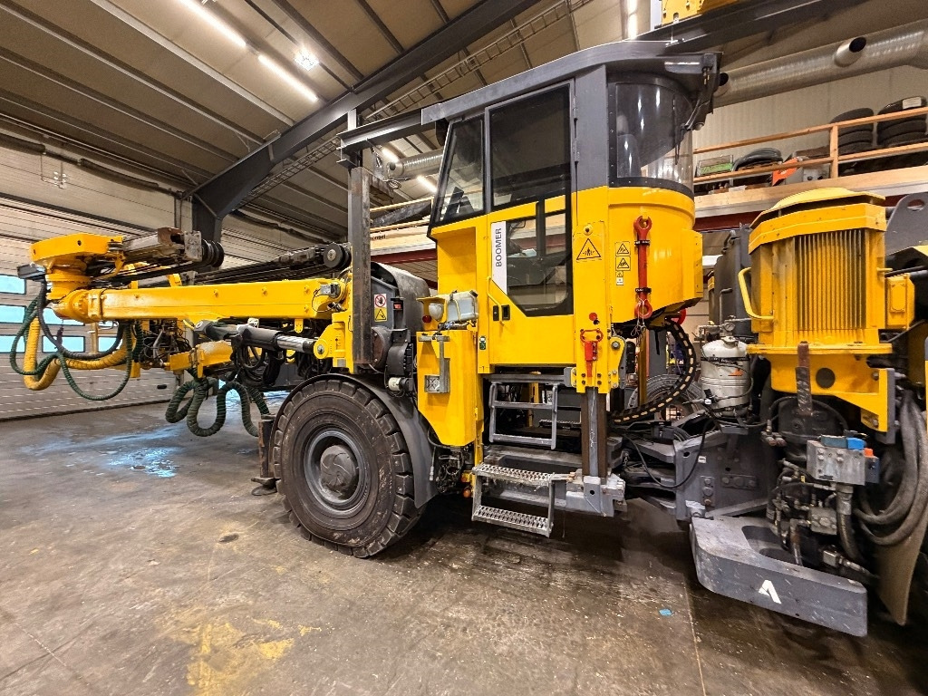 Bohrgerät Epiroc E2C: das Bild 14 Bohrgerät Epiroc E2C: das Bild 14