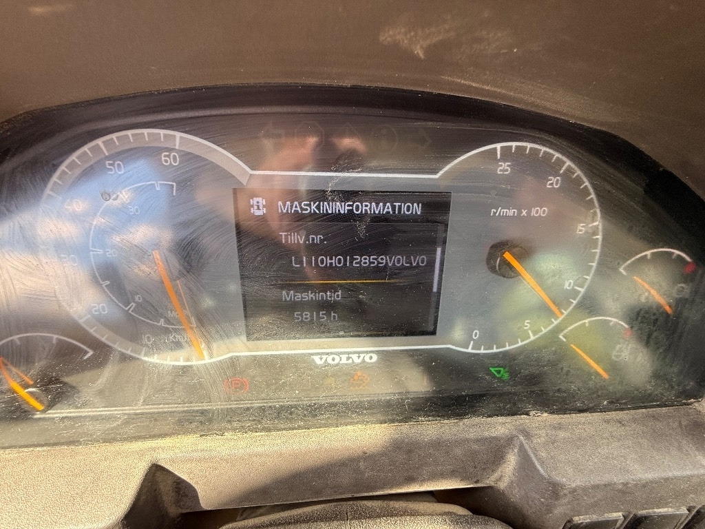 Radlader Volvo L 110 H: das Bild 32