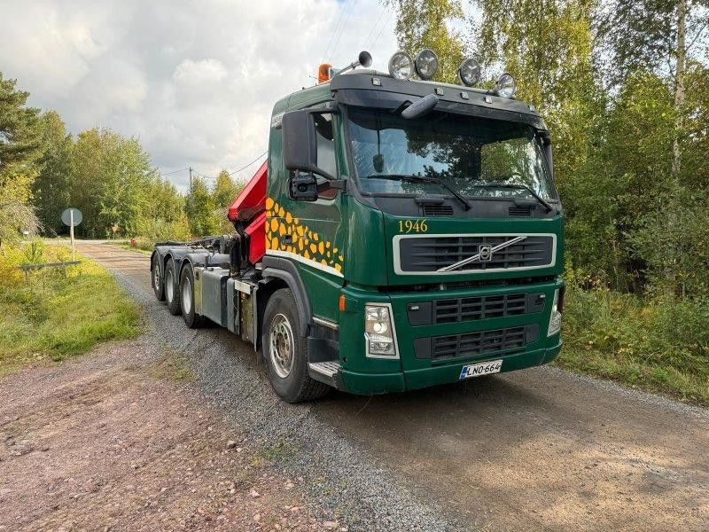 Volvo FM 440 PRITSCHE HMF CRANE - Pritsche LKW, Autokran: das Bild 1 Volvo FM 440 PRITSCHE HMF CRANE - Pritsche LKW, Autokran: das Bild 1