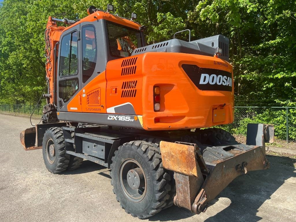 Doosan DX 165 W-5 - Mobilbagger: das Bild 3 Doosan DX 165 W-5 - Mobilbagger: das Bild 3