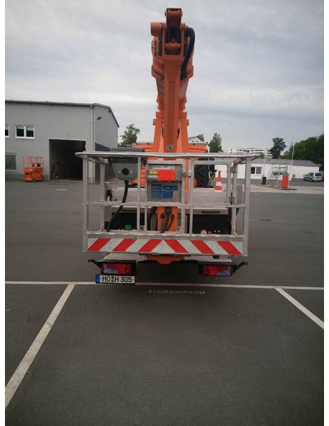 Palfinger P 300 KS - LKW mit Arbeitsbühne: das Bild 4 Palfinger P 300 KS - LKW mit Arbeitsbühne: das Bild 4