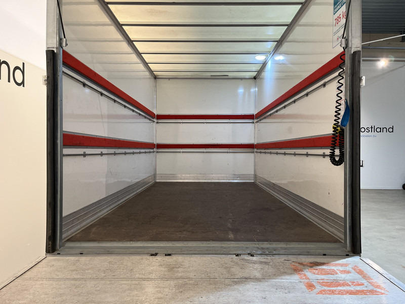 Ford Transit 2.0 TDCI L4 Trend RWD 130 PK Bakwagen / Sörensen Laadklep / Meubelbak / Euro 6 / Airco / Cruise Control / 3-Zits / 41.500 KM !! / BPM VRIJ !! - Koffer Transporter: das Bild 5 Ford Transit 2.0 TDCI L4 Trend RWD 130 PK Bakwagen / Sörensen Laadklep / Meubelbak / Euro 6 / Airco / Cruise Control / 3-Zits / 41.500 KM !! / BPM VRIJ !! - Koffer Transporter: das Bild 5