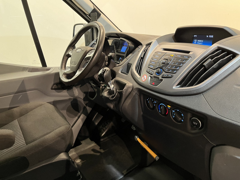 Ford Transit 350 2.0 TDCI L3H2 Trend 130 PK / Euro 6 / 220V / Airco / Cruise Control / Trekhaak / Camera - Kastenwagen: das Bild 3 Ford Transit 350 2.0 TDCI L3H2 Trend 130 PK / Euro 6 / 220V / Airco / Cruise Control / Trekhaak / Camera - Kastenwagen: das Bild 3