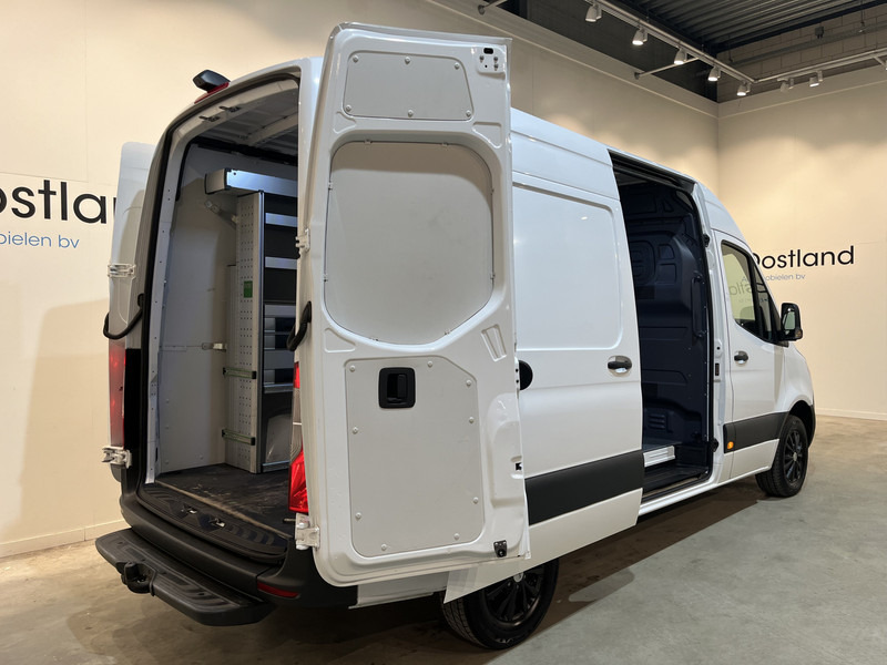 Mercedes-Benz Sprinter 317 CDI L2H2 RWD / Euro 6 / Servicebus / Bott inrichting / 220V / MBUX / Airco / Cruise / CarPlay / Camera / Trekhaak / BPM VRIJ !! - Kastenwagen: das Bild 2 Mercedes-Benz Sprinter 317 CDI L2H2 RWD / Euro 6 / Servicebus / Bott inrichting / 220V / MBUX / Airco / Cruise / CarPlay / Camera / Trekhaak / BPM VRIJ !! - Kastenwagen: das Bild 2