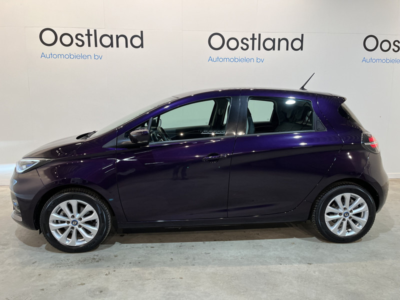 Renault ZOE R110 Experience 52 kWh (Huuraccu) / CarPlay / Camera / Airco / Cruise Control / LMV / Navigatie / 11.000 KM !! Prijs ex BTW € 11.500,- - Schrägheck: das Bild 3 Renault ZOE R110 Experience 52 kWh (Huuraccu) / CarPlay / Camera / Airco / Cruise Control / LMV / Navigatie / 11.000 KM !! Prijs ex BTW € 11.500,- - Schrägheck: das Bild 3