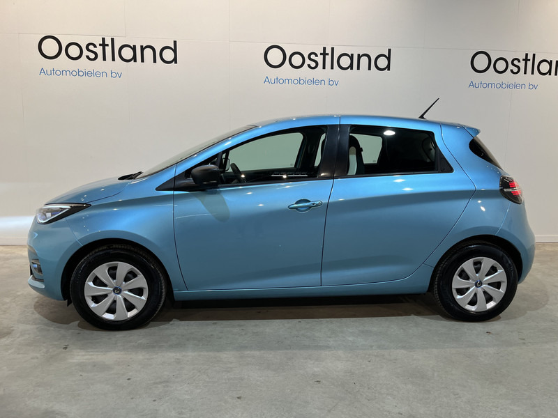 Renault ZOE R110 Life 52 kWh (Accuhuur) / Carplay / Airco / Cruise Control / 100% elektrisch / 31.200 KM !! Prijs ex BTW € 7.850,- - Schrägheck: das Bild 2 Renault ZOE R110 Life 52 kWh (Accuhuur) / Carplay / Airco / Cruise Control / 100% elektrisch / 31.200 KM !! Prijs ex BTW € 7.850,- - Schrägheck: das Bild 2
