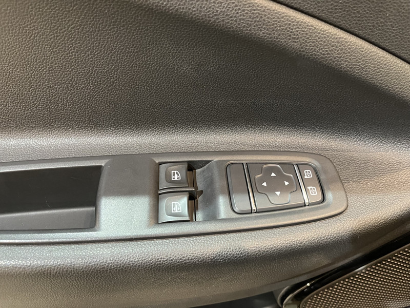 Schrägheck Renault ZOE R110 Life 52 kWh (Incl. Accu) / CarPlay / Airco / Cruise Control / 34.000 KM !! Prijs ex BTW € 11.530,-: das Bild 12