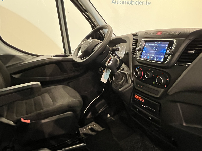 Iveco Daily 35S18 3.0 BE Clixtar Automaat Bakwagen met Laadklep / Laadvermogen 3.060 KG / Euro 6 / Luchtvering / Airco / Camera / CarPlay / Cruise Control / 91.000 KM !! - Sattelzugmaschine: das Bild 4 Iveco Daily 35S18 3.0 BE Clixtar Automaat Bakwagen met Laadklep / Laadvermogen 3.060 KG / Euro 6 / Luchtvering / Airco / Camera / CarPlay / Cruise Control / 91.000 KM !! - Sattelzugmaschine: das Bild 4