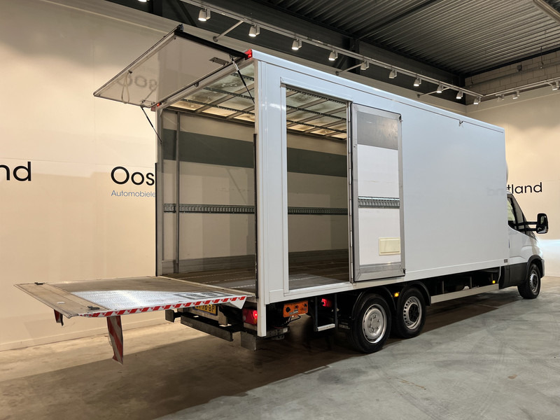 Iveco Daily 35S18 3.0 BE Clixtar Automaat Bakwagen met Laadklep / Laadvermogen 3.060 KG / Euro 6 / Luchtvering / Airco / Camera / CarPlay / Cruise Control / - Sattelzugmaschine: das Bild 2 Iveco Daily 35S18 3.0 BE Clixtar Automaat Bakwagen met Laadklep / Laadvermogen 3.060 KG / Euro 6 / Luchtvering / Airco / Camera / CarPlay / Cruise Control / - Sattelzugmaschine: das Bild 2