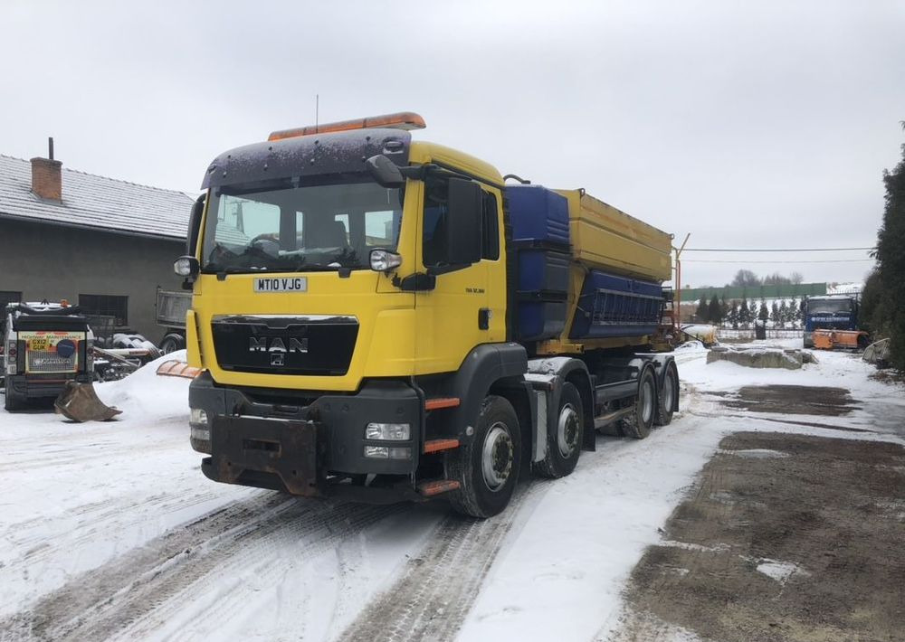 MAN TGS 32.360 8x4 piaskarka solarka schmidt euro5 pług - Kommunal-/ Sonderfahrzeug, LKW: das Bild 4 MAN TGS 32.360 8x4 piaskarka solarka schmidt euro5 pług - Kommunal-/ Sonderfahrzeug, LKW: das Bild 4
