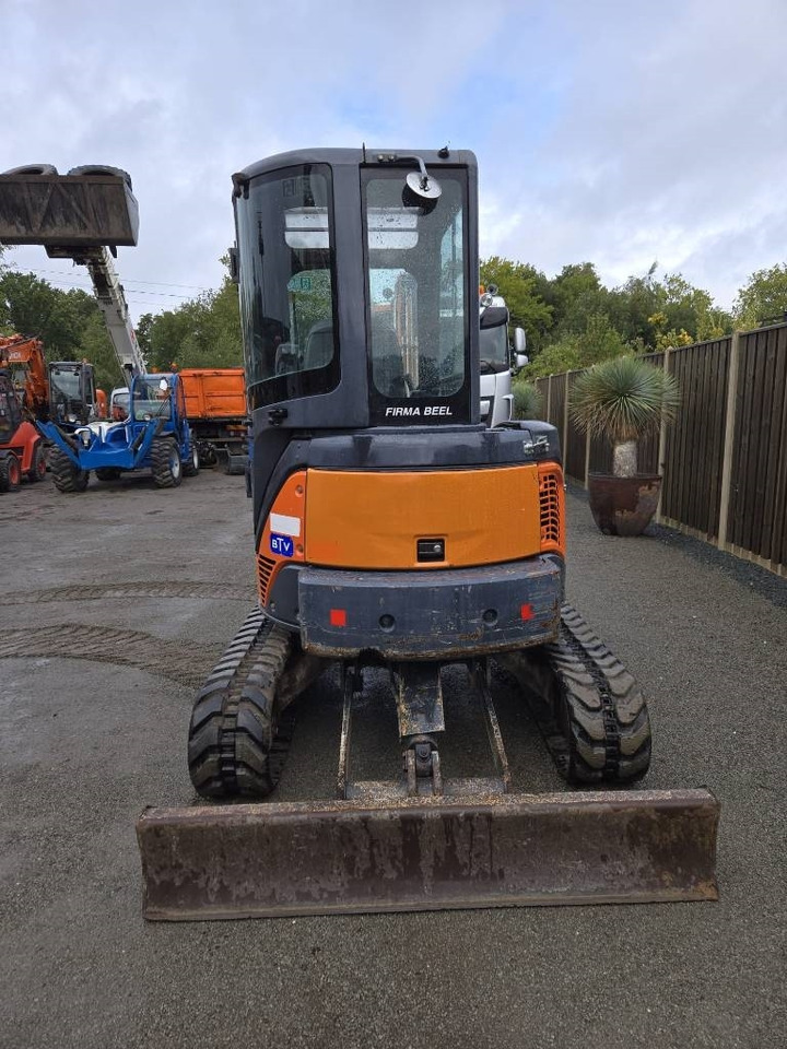 Hitachi ZX 35 U-2 - Minibagger: das Bild 3 Hitachi ZX 35 U-2 - Minibagger: das Bild 3