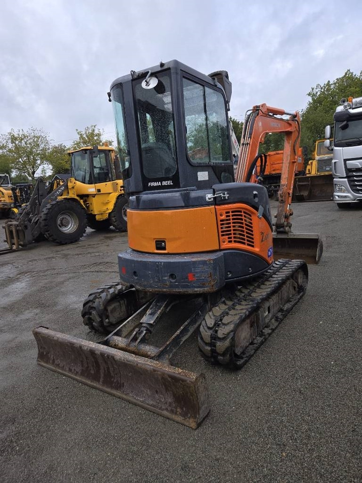Hitachi ZX 35 U-2 - Minibagger: das Bild 4 Hitachi ZX 35 U-2 - Minibagger: das Bild 4