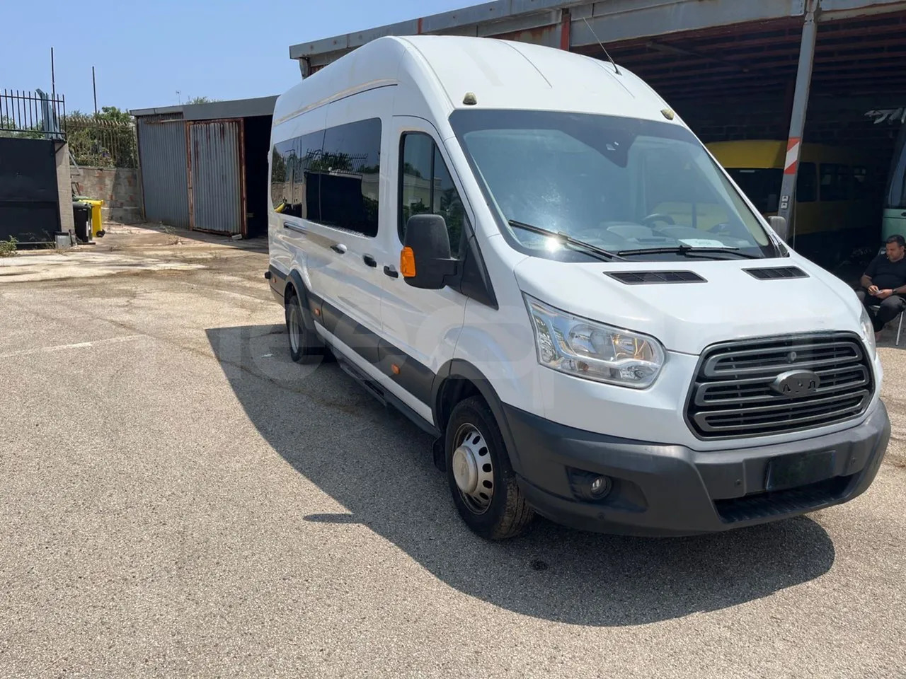 Ford Transit - Kleinbus, Personentransporter: das Bild 1 Ford Transit - Kleinbus, Personentransporter: das Bild 1