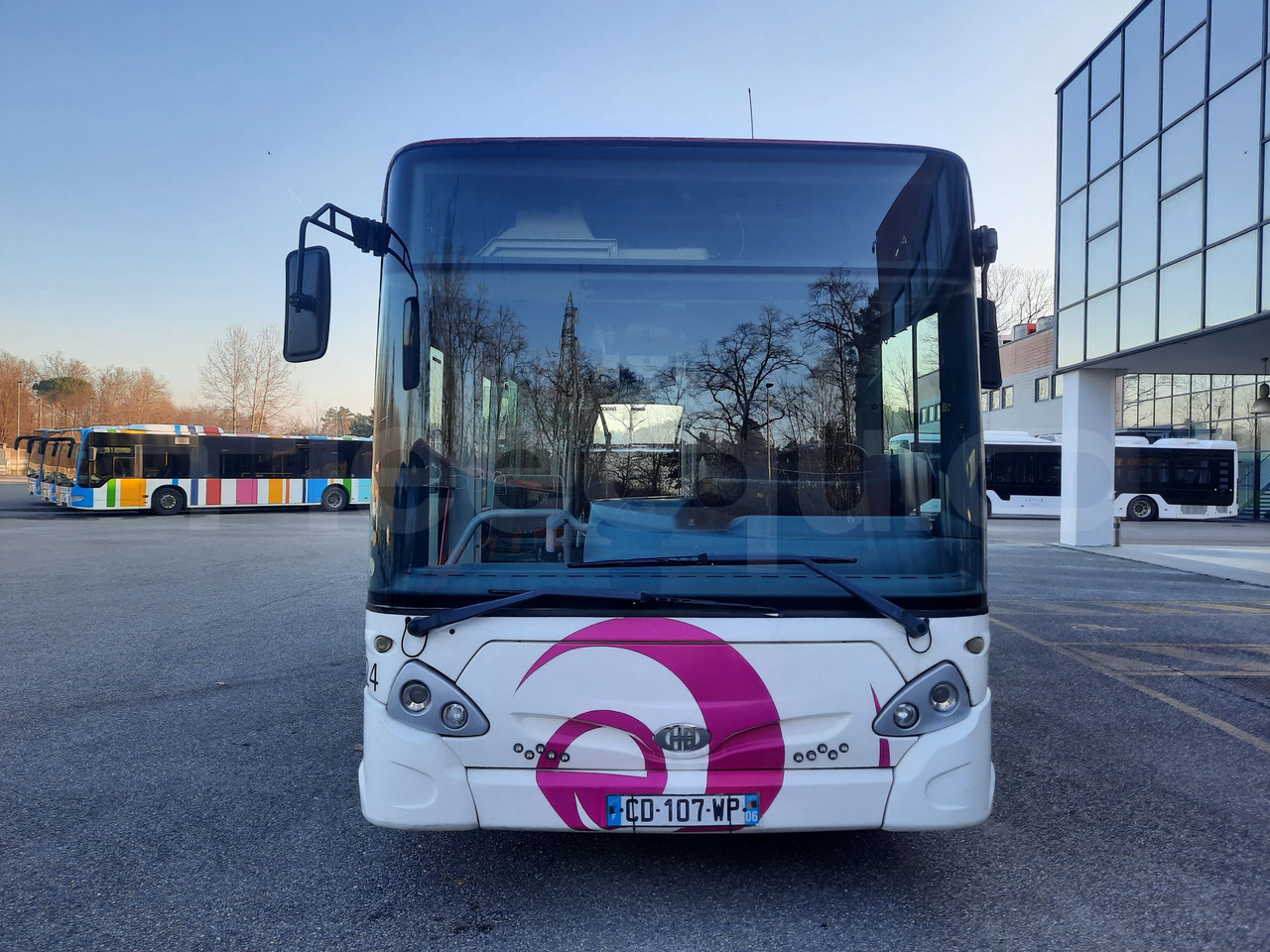 Heuliez GX127L - Linienbus: das Bild 2 Heuliez GX127L - Linienbus: das Bild 2