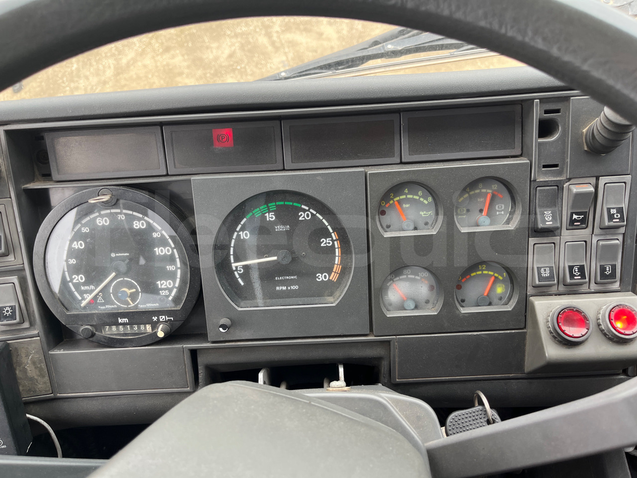 Iveco 380 - Reisebus: das Bild 3 Iveco 380 - Reisebus: das Bild 3