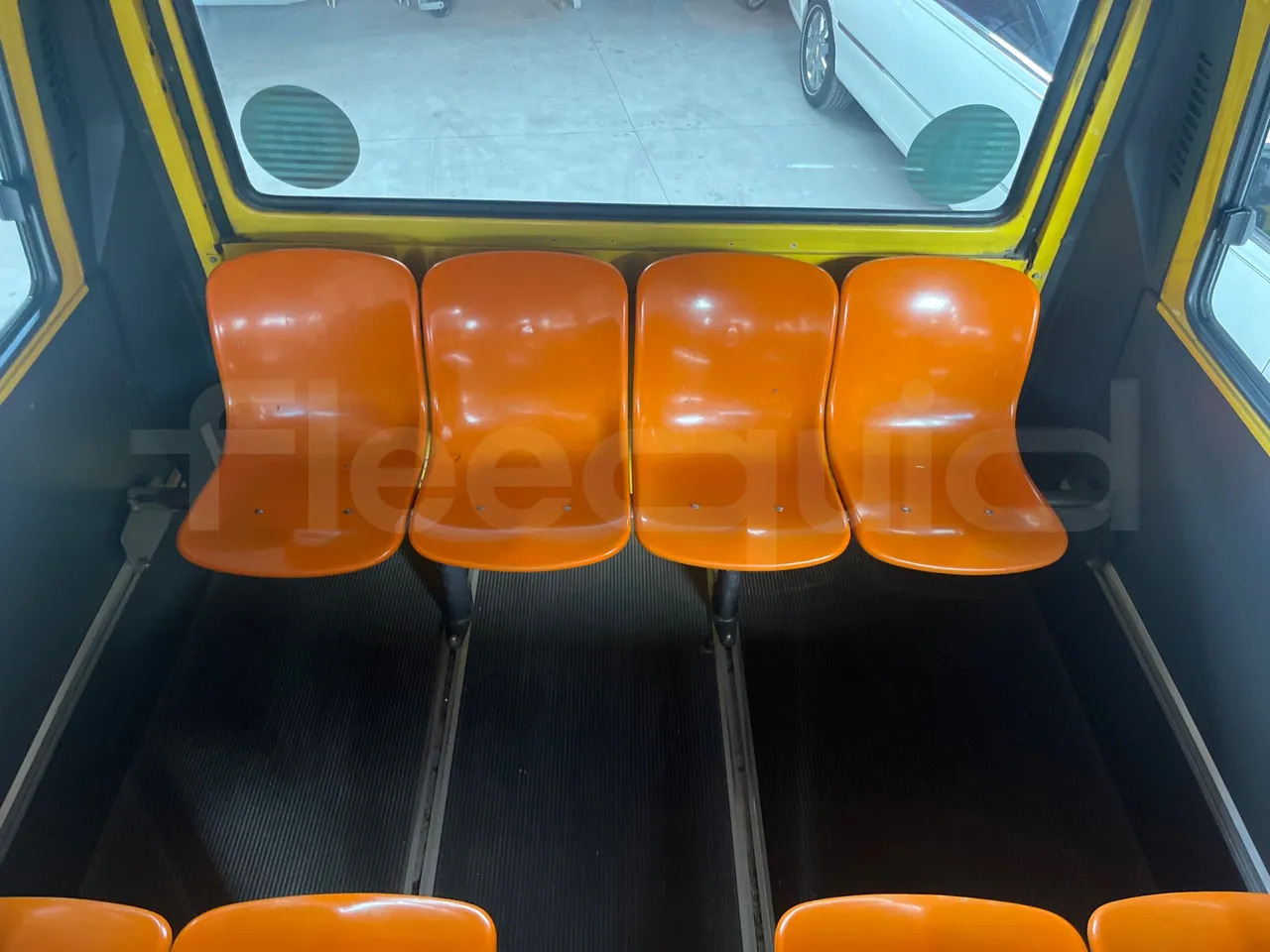 Schulbus Iveco Daily: das Bild 17
