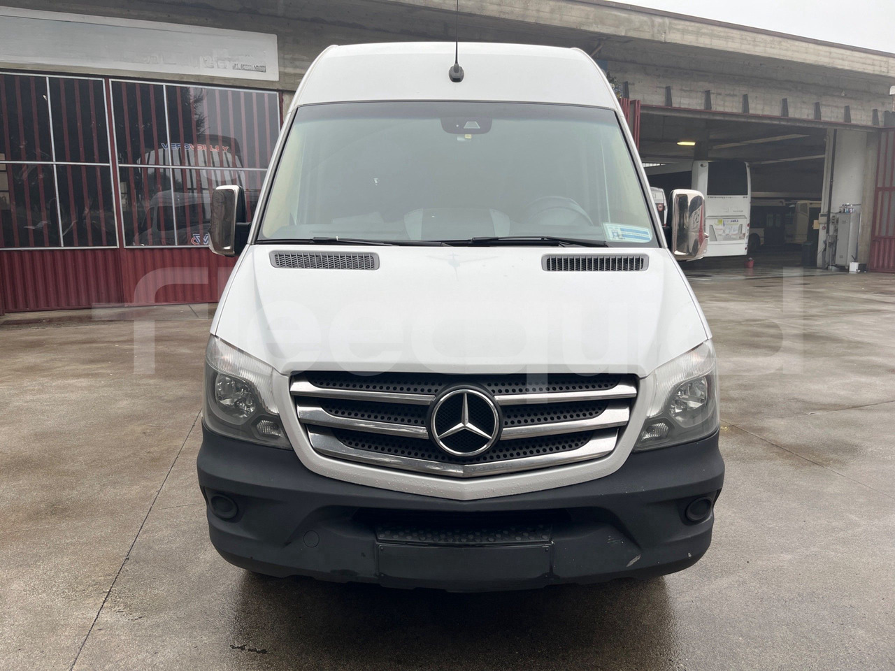 Mercedes-Benz Sprinter - Reisebus: das Bild 2 Mercedes-Benz Sprinter - Reisebus: das Bild 2