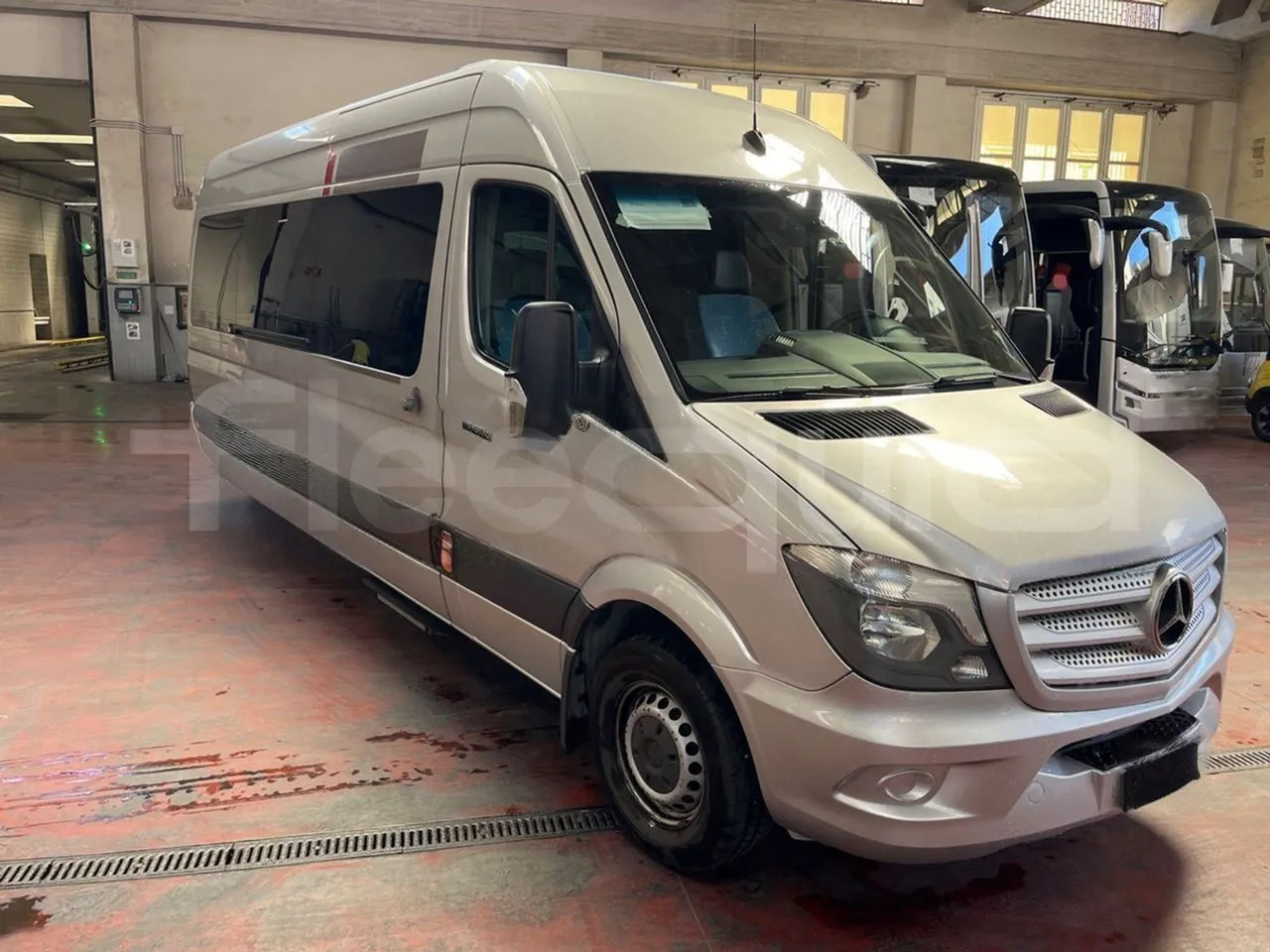 Mercedes-Benz Sprinter - Kleinbus, Personentransporter: das Bild 1 Mercedes-Benz Sprinter - Kleinbus, Personentransporter: das Bild 1