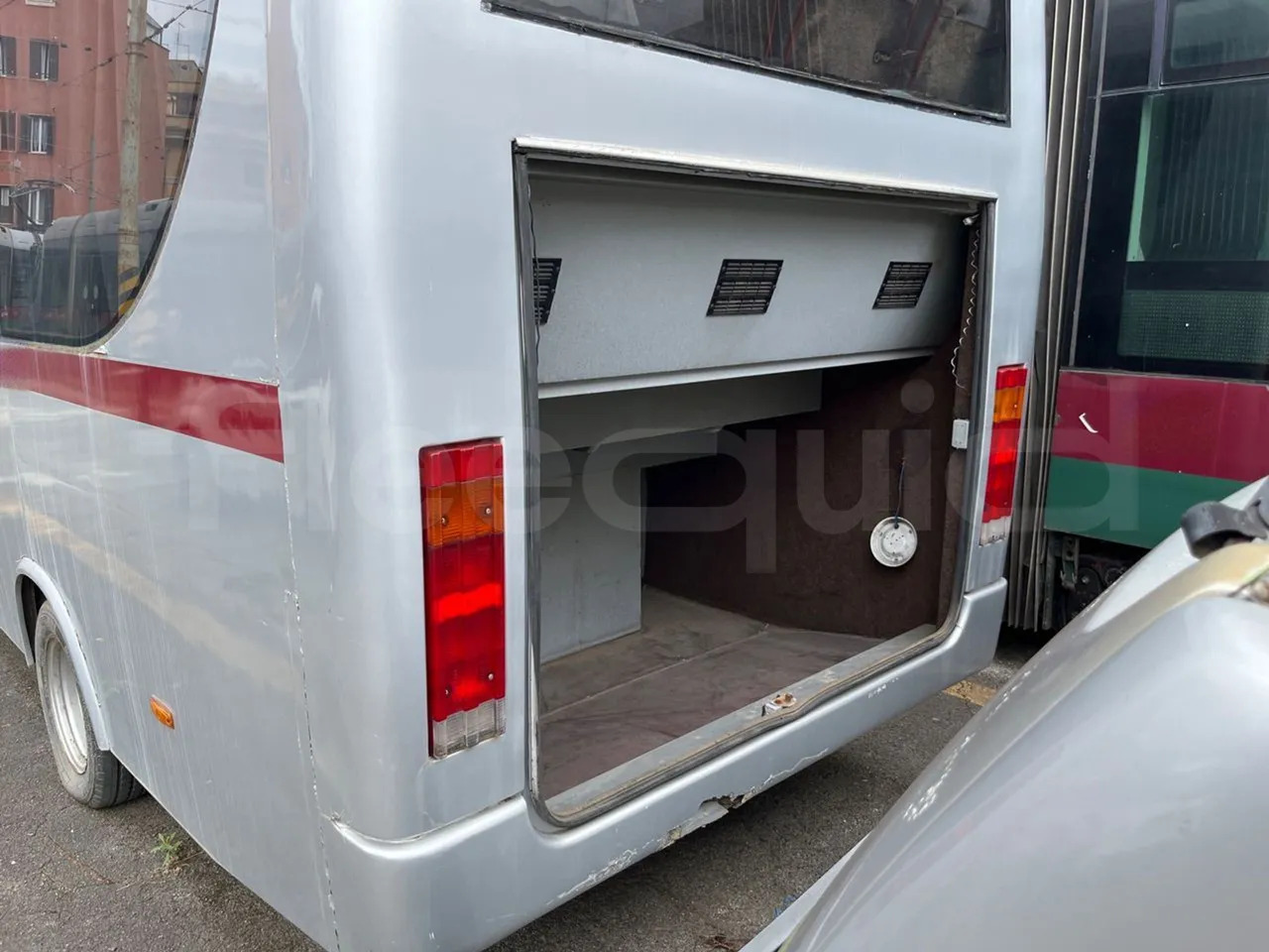N. 2 Mercedes-Benz 414T - Kleinbus, Personentransporter: das Bild 4 N. 2 Mercedes-Benz 414T - Kleinbus, Personentransporter: das Bild 4