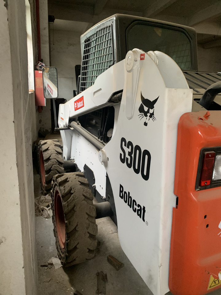 BOBCAT S300 - Kompaktlader: das Bild 3 BOBCAT S300 - Kompaktlader: das Bild 3