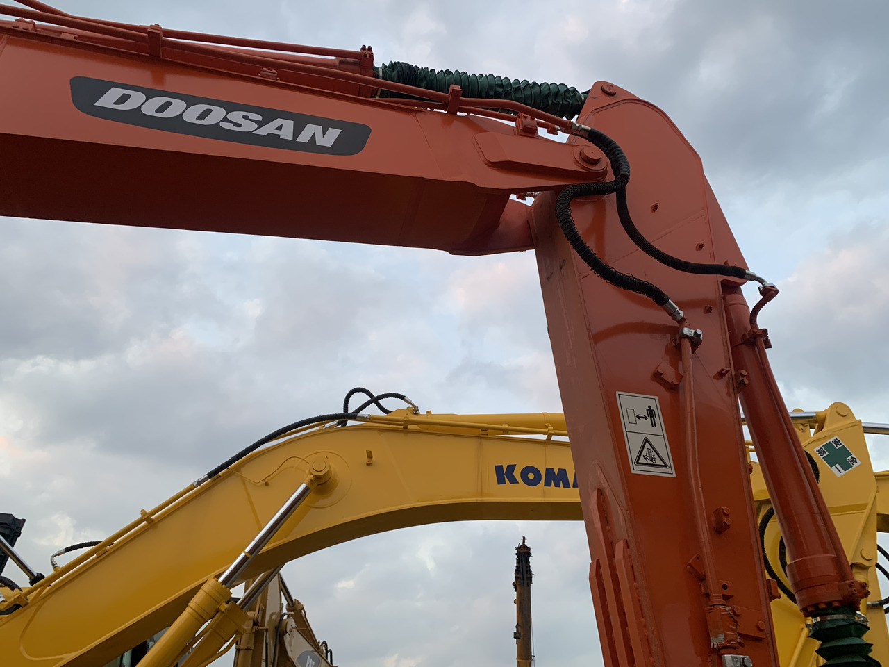 DOOSAN DX225LC - Mobilbagger: das Bild 5 DOOSAN DX225LC - Mobilbagger: das Bild 5