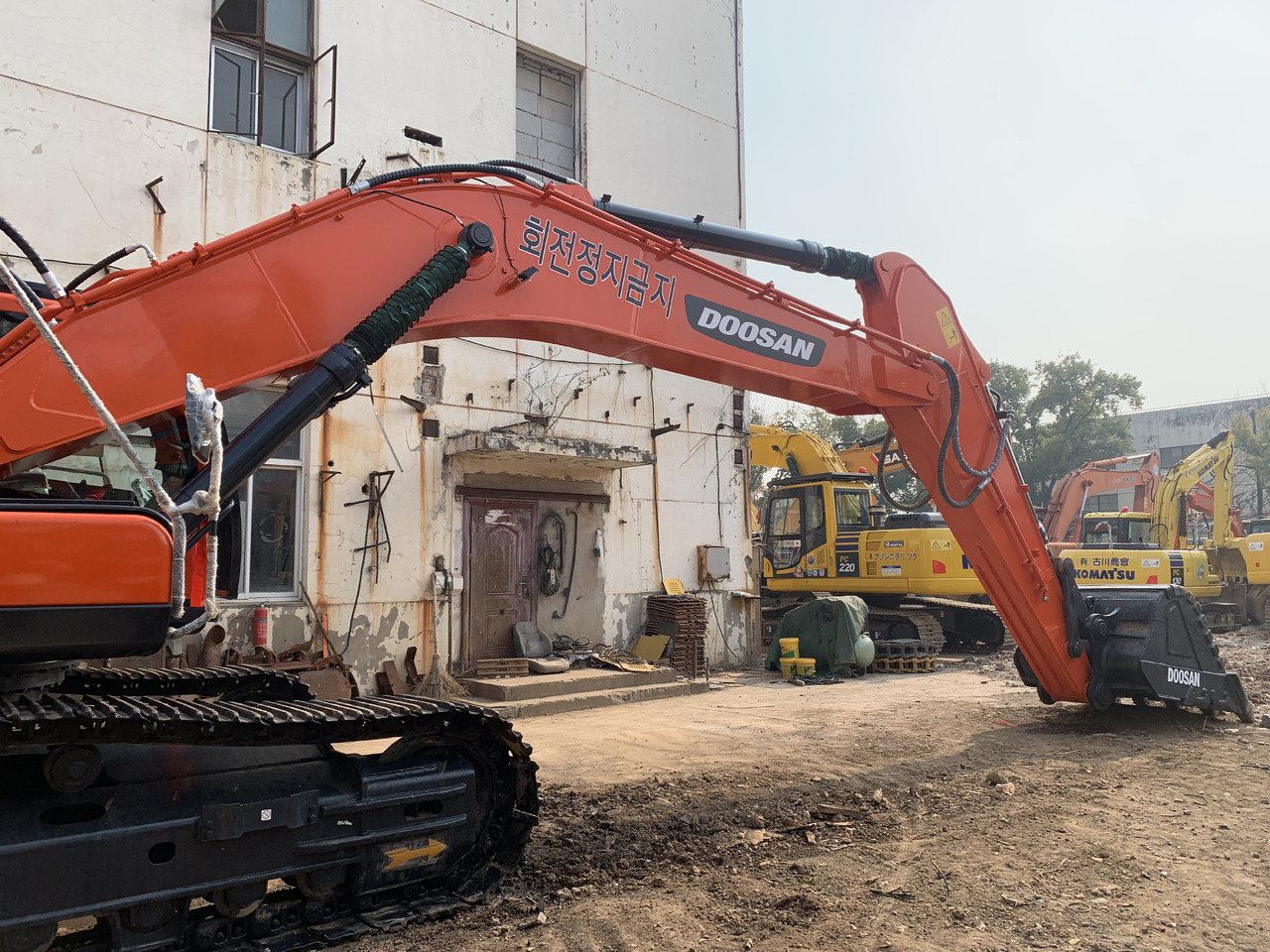 DOOSAN DX340LC - Mobilbagger: das Bild 2 DOOSAN DX340LC - Mobilbagger: das Bild 2