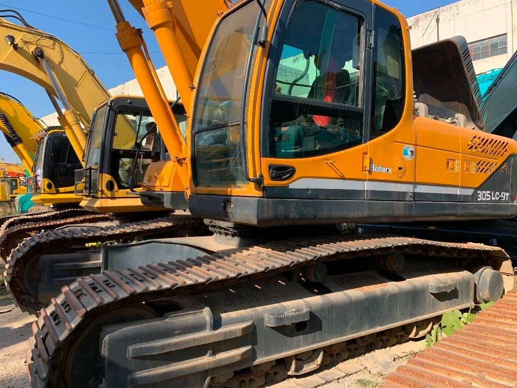 Hyundai 305LC-9T - Kettenbagger: das Bild 1 Hyundai 305LC-9T - Kettenbagger: das Bild 1