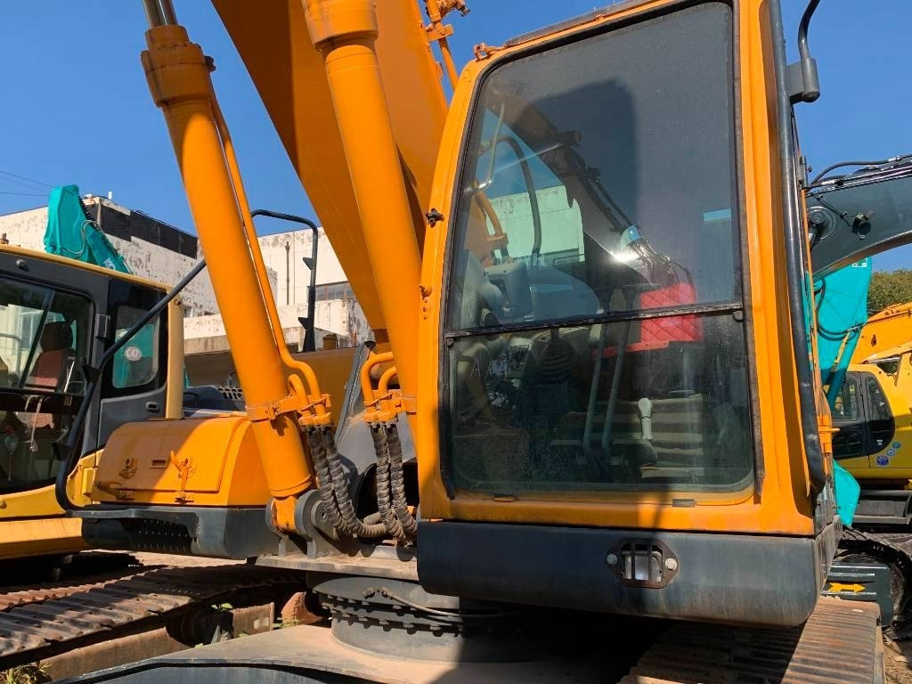Hyundai 305LC-9T - Kettenbagger: das Bild 3 Hyundai 305LC-9T - Kettenbagger: das Bild 3