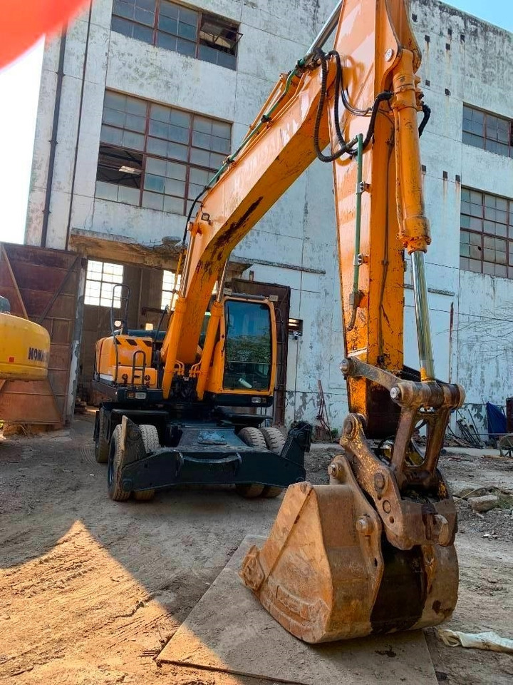 Hyundai R210W-9 - Kettenbagger: das Bild 2 Hyundai R210W-9 - Kettenbagger: das Bild 2