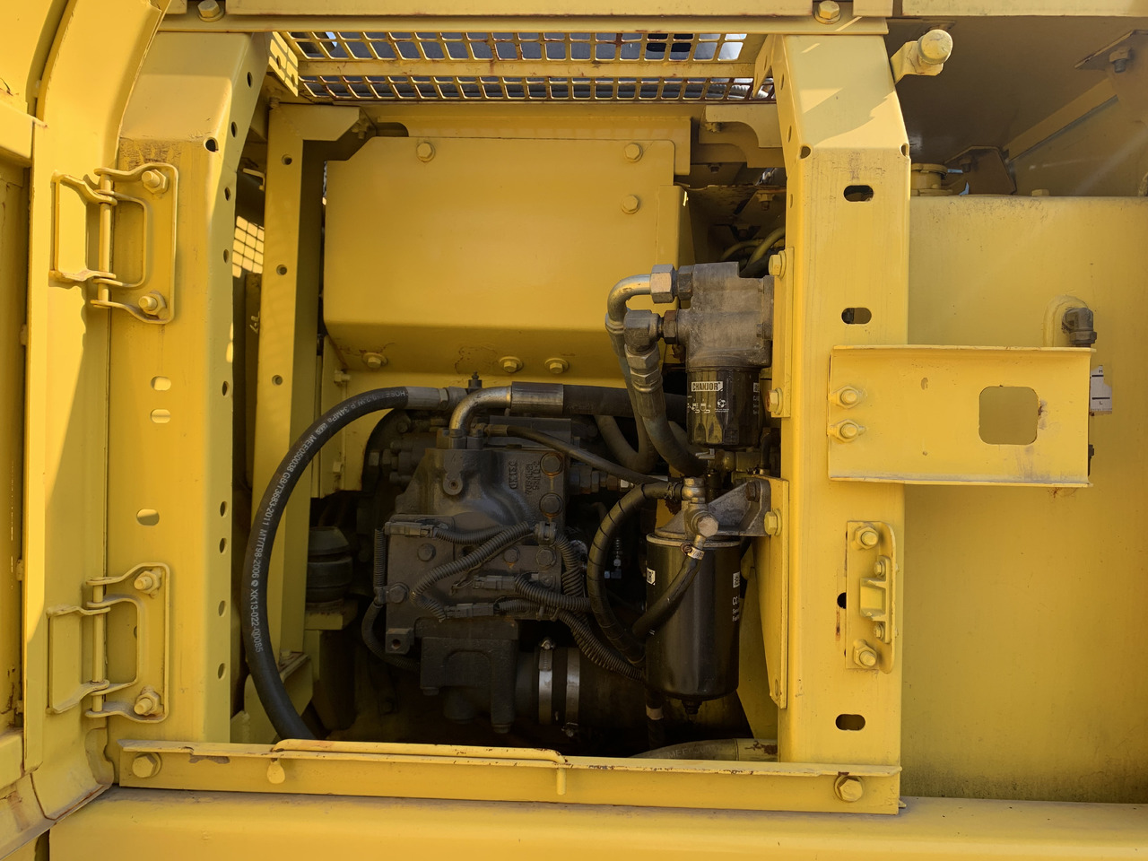 KOMATSU PC130 - Kettenbagger: das Bild 5 KOMATSU PC130 - Kettenbagger: das Bild 5