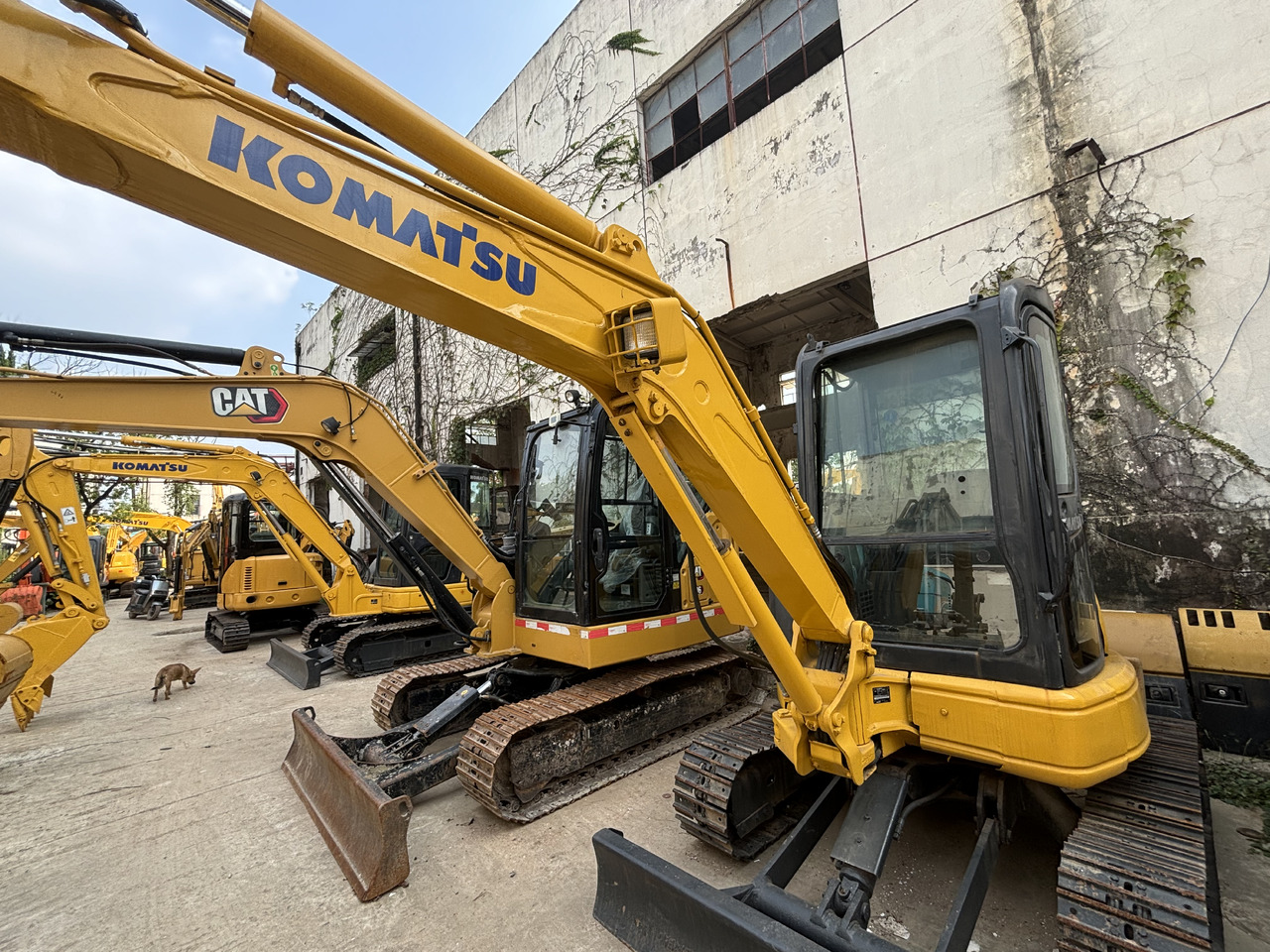KOMATSU PC35MR - Minibagger: das Bild 3 KOMATSU PC35MR - Minibagger: das Bild 3