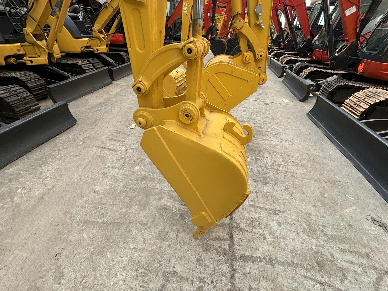 KOMATSU PC35MR - Minibagger: das Bild 2 KOMATSU PC35MR - Minibagger: das Bild 2