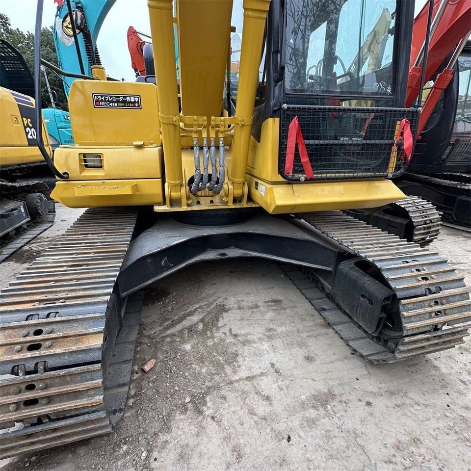 Komatsu PC 130-7 - Kettenbagger: das Bild 1 Komatsu PC 130-7 - Kettenbagger: das Bild 1