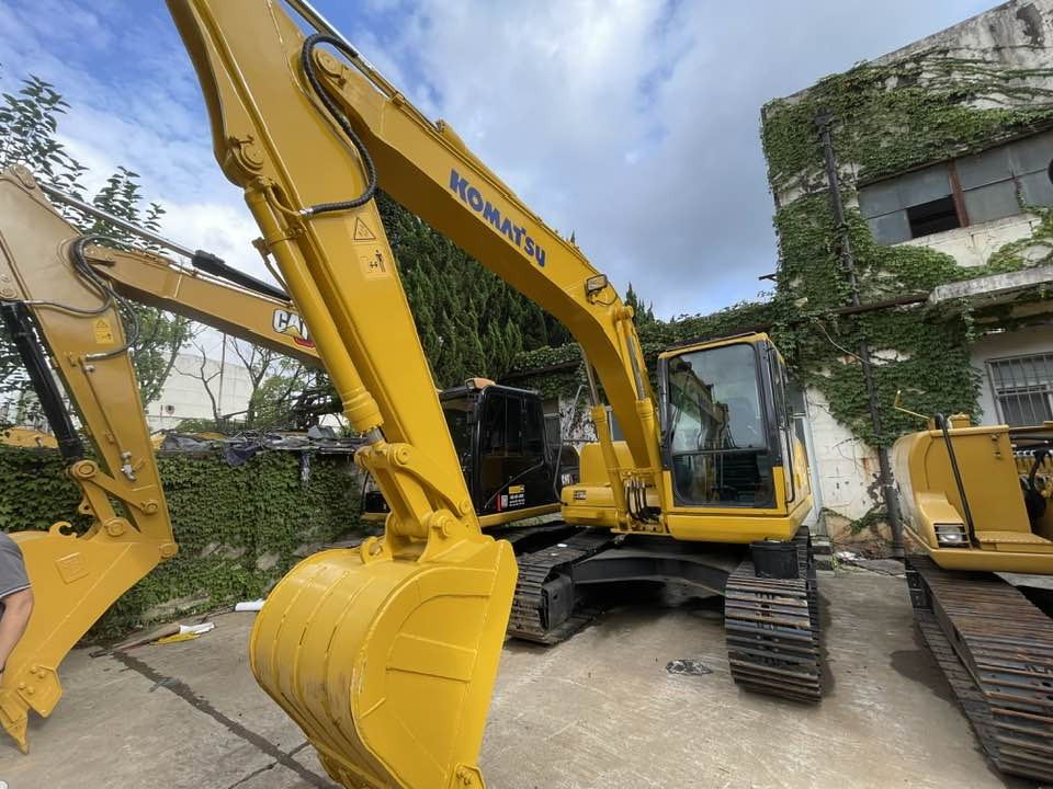 Komatsu PC130 - Minibagger: das Bild 1 Komatsu PC130 - Minibagger: das Bild 1