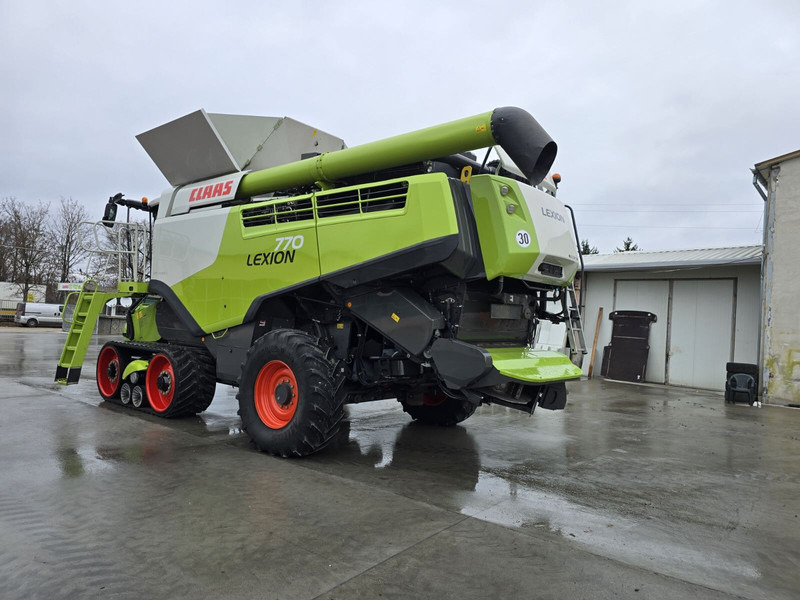 Claas Lexion 770 tt - Mähdrescher: das Bild 2 Claas Lexion 770 tt - Mähdrescher: das Bild 2