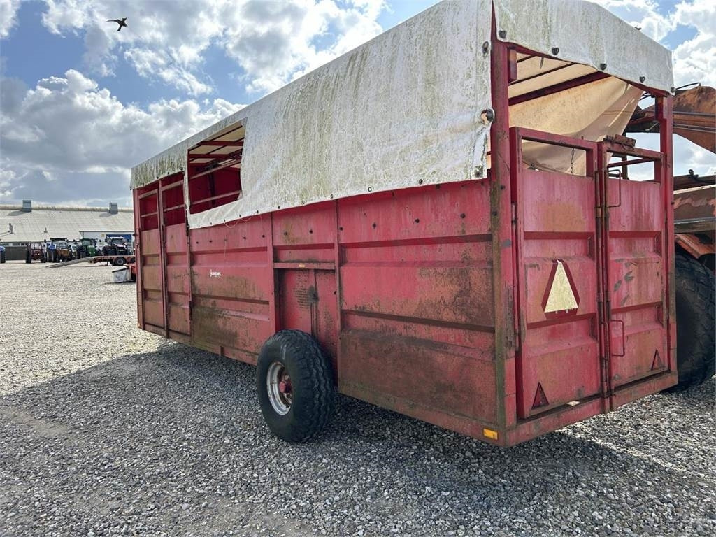 6 MTR - Tiertransporter Anhänger: das Bild 3 6 MTR - Tiertransporter Anhänger: das Bild 3