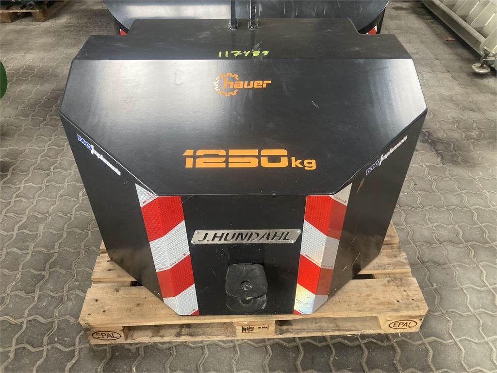 Hauer 1250KG SORT - Gegengewicht für Landmaschine: das Bild 1 Hauer 1250KG SORT - Gegengewicht für Landmaschine: das Bild 1