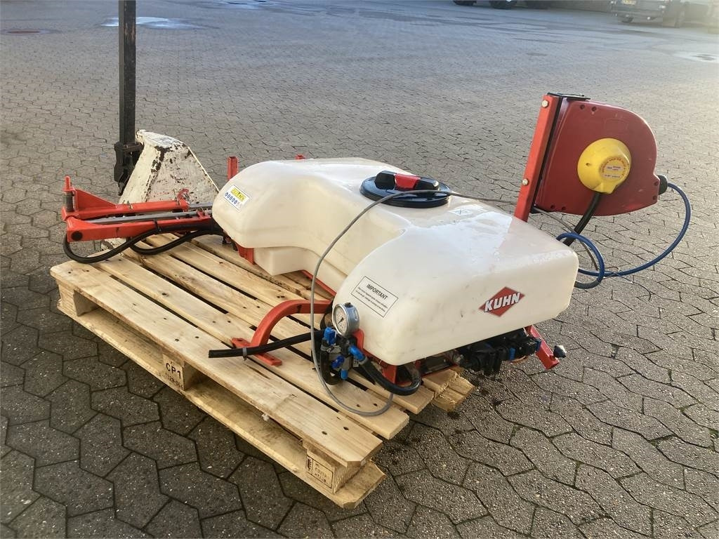 Kuhn EVOLIS Q80 - Anbauspritze: das Bild 2 Kuhn EVOLIS Q80 - Anbauspritze: das Bild 2