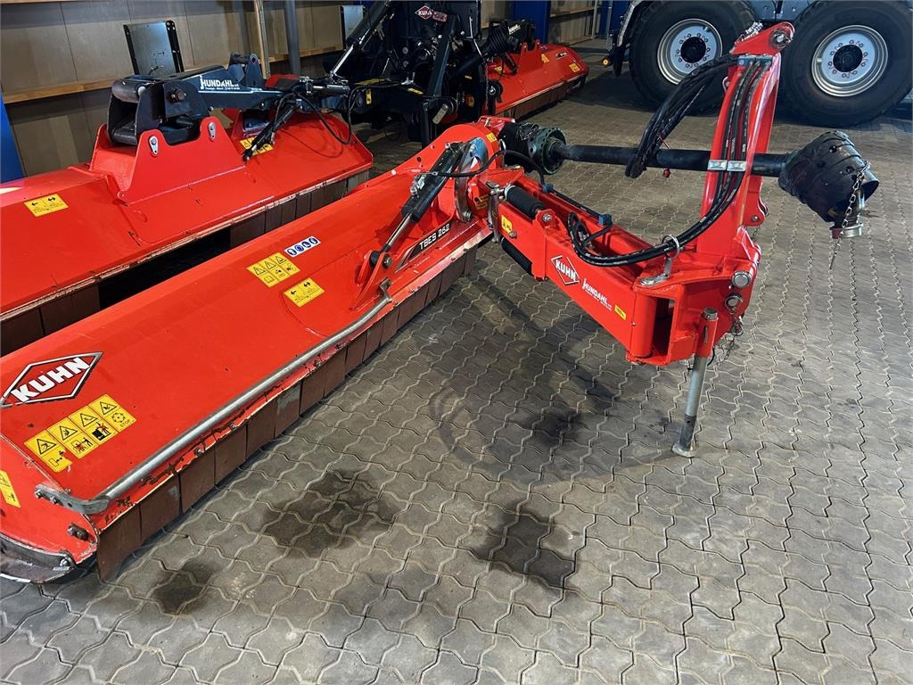 Kuhn TBES262 - Mähwerk: das Bild 2 Kuhn TBES262 - Mähwerk: das Bild 2