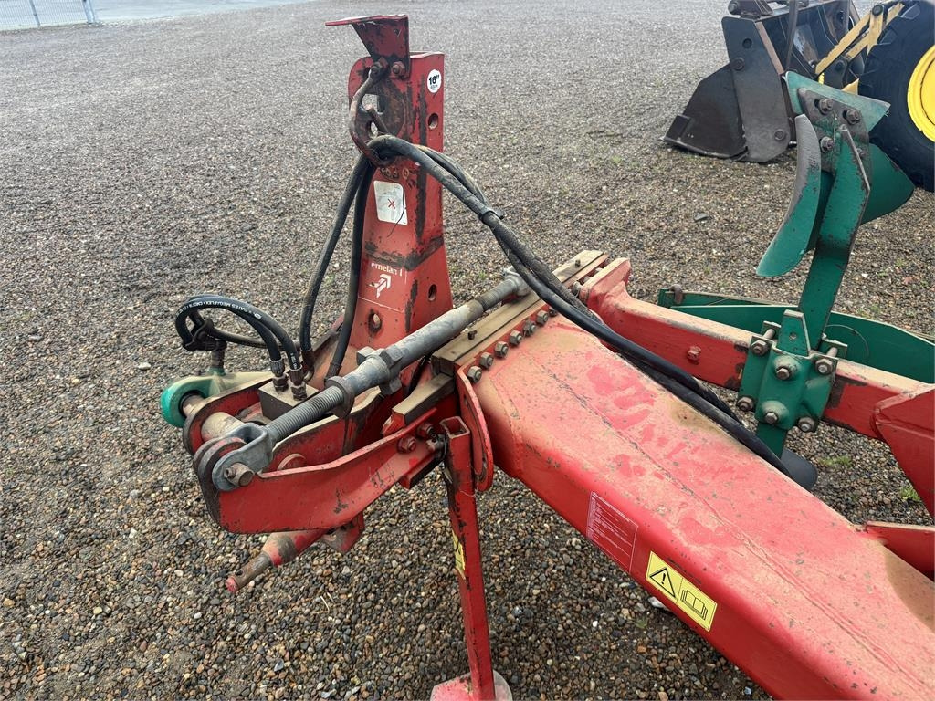 Kverneland F 160 - 4 FURET - Pflug: das Bild 2 Kverneland F 160 - 4 FURET - Pflug: das Bild 2