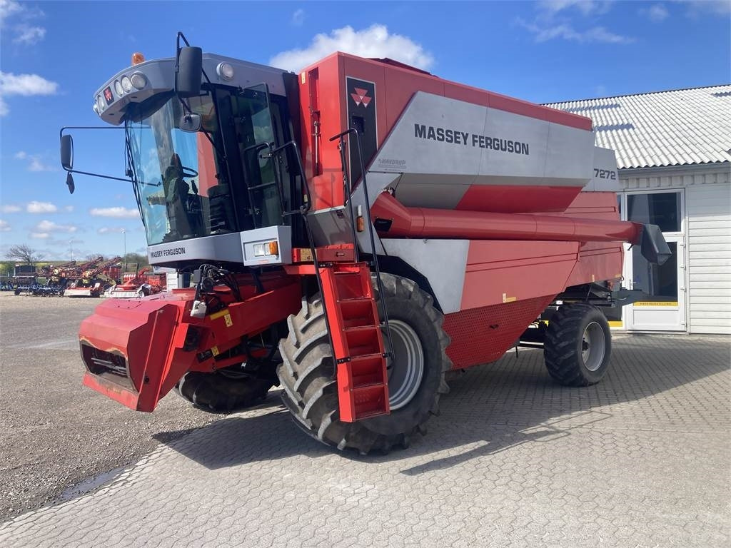 Massey Ferguson 7272 CERERA - Mähdrescher: das Bild 5 Massey Ferguson 7272 CERERA - Mähdrescher: das Bild 5