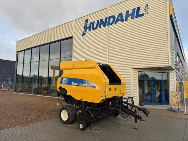 New Holland BR7070 - Rundballenpresse: das Bild 1 New Holland BR7070 - Rundballenpresse: das Bild 1