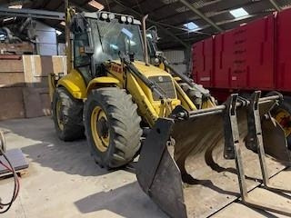 New Holland LB 115B - Baggerlader: das Bild 1 New Holland LB 115B - Baggerlader: das Bild 1